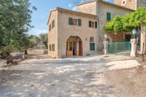 Deià semi-detached sunny country house, near GR221